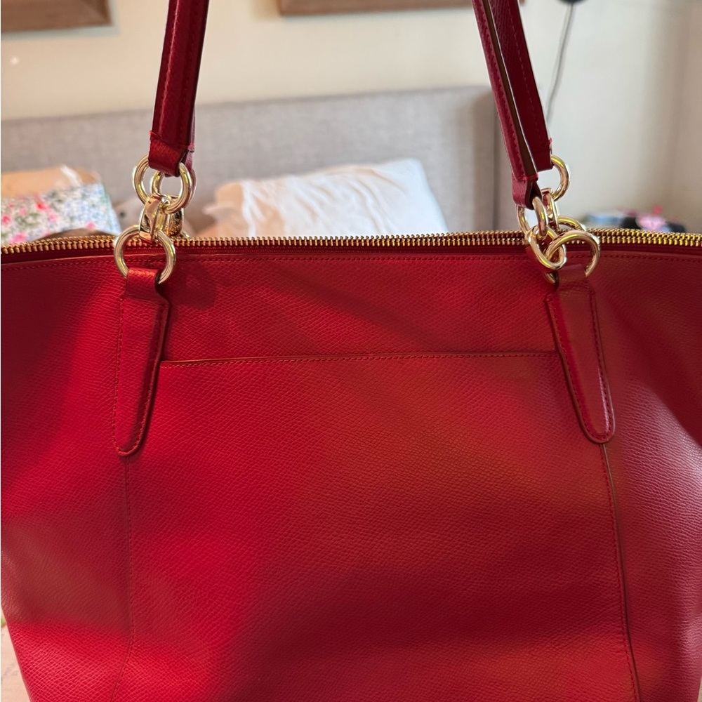 Coach Red Leather Women's Bag - Picture 3 of 8